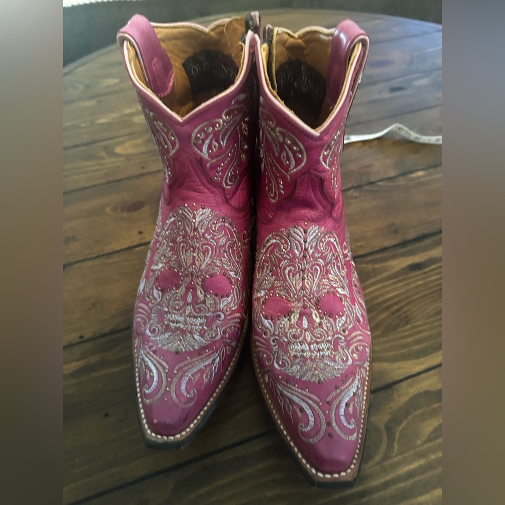 Old Gringo Pink Embroidered Ankle Boots